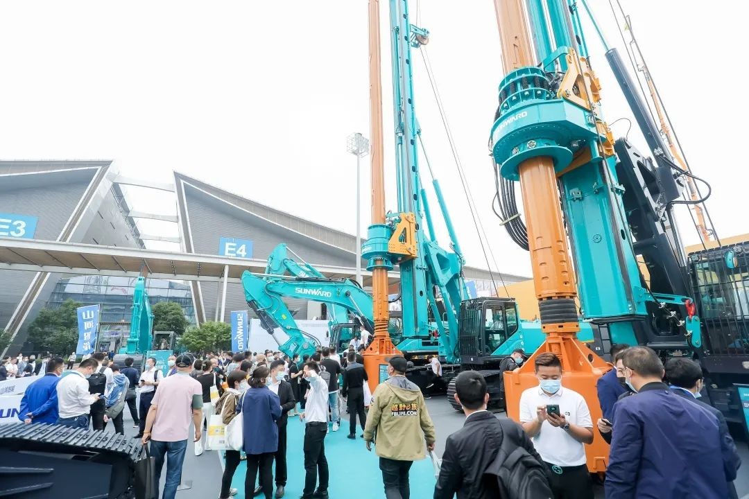 何清华出席长沙国际工程机械产业链发展峰会，走“双循环”路路关键在于“要做好自己的事件”