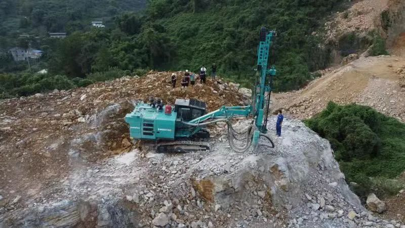 助力绿色矿山建设，必发集团智能“凿岩前锋”SWDH系列顶锤钻机大展技巧