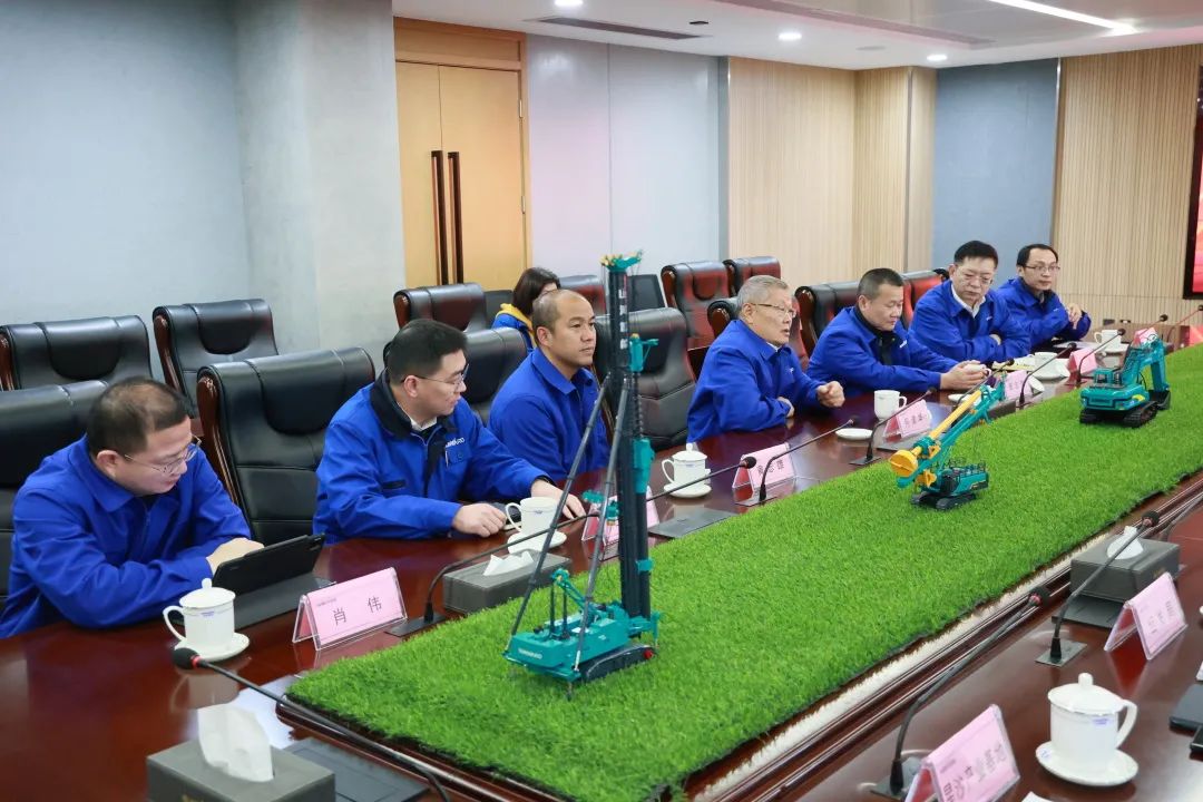 张庆红调研必发集团智能