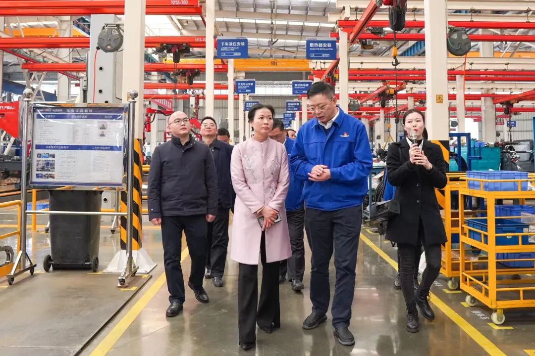 20220302084812_76673 长沙市总工会、长沙经开区总工会一行调研必发集团智能