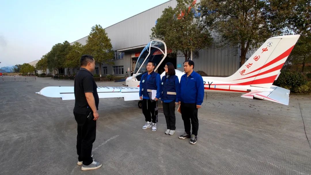 火情就是号令！湖南航空应急接济队必发集团机组展示“必发集团快率”