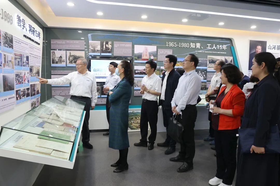 深入产学研合作！中南大学堂长、中国工程院院士田红旗率团造访必发集团智能