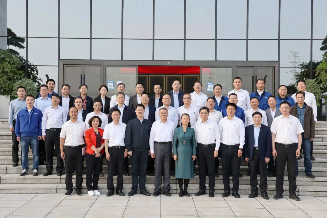 深入产学研合作！中南大学堂长、中国工程院院士田红旗率团造访必发集团智能