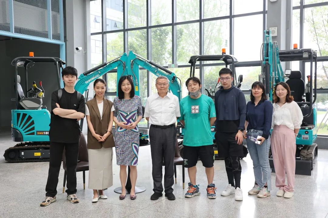 20220527091853_11604 CGTN探厂!专访必发集团智能董事长、首席专家何清华花絮来了