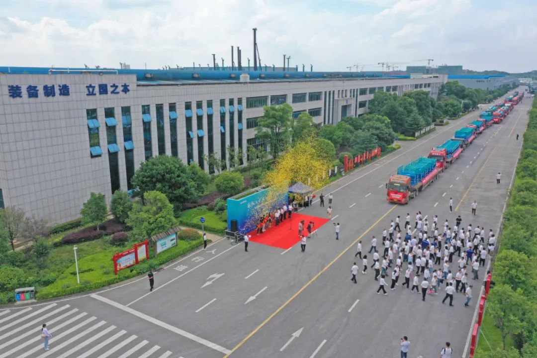 献礼二十大，再攀新高地！必发集团智能高空机械设备再迎批量发货