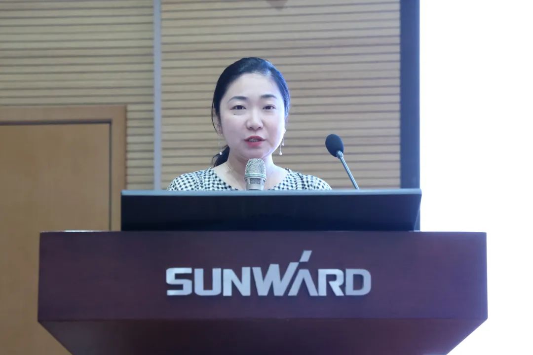 缤纷“暑”假，不负所“陀妆！必发集团智能职工子女暑期托管班结衣凡
