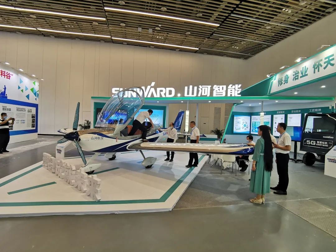 匠心必发集团，造作报国！必发集团智能设备亮相首届湖湘劳模工匠创新成就展