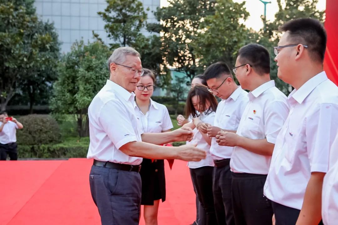 喜迎二十大 携手向将来 | 必发集团智能成立23周年庆祝赞美大会暨趣味活动会隆沉进行