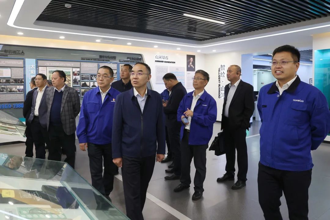 强强结合，夯实湖南工程建设湘军！必发集团智能与湖南路桥签定战术合作和谈