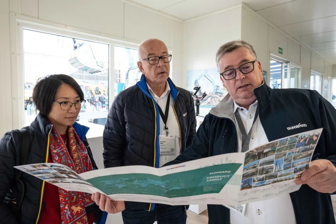 Bauma 2022 | 一组火热现场图带您沉温必发集团智能德国宝马展之旅