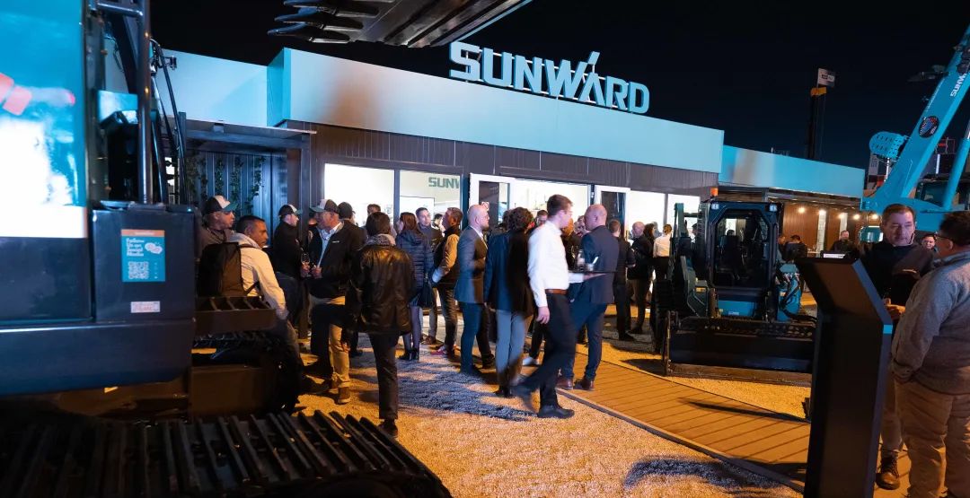 Bauma 2022 | 一组火热现场图带您沉温必发集团智能德国宝马展之旅