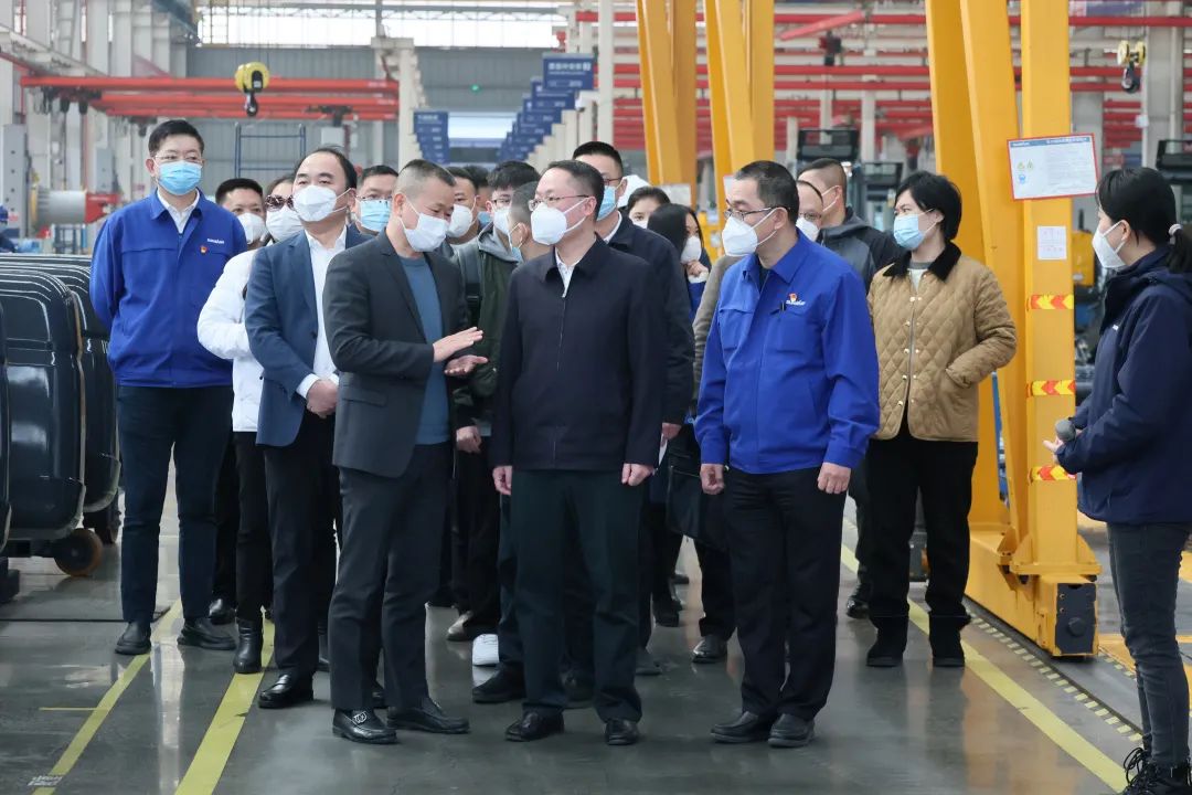 20230113093958_55659 彭涛副市长督导必发集团智能安全出产工作、发展新春慰问