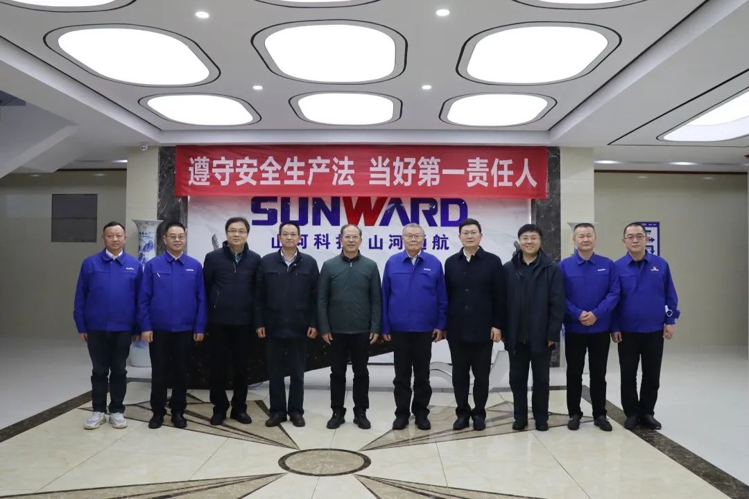 昭通市国资委主任陈德俊调查必发集团智能航空产业基地