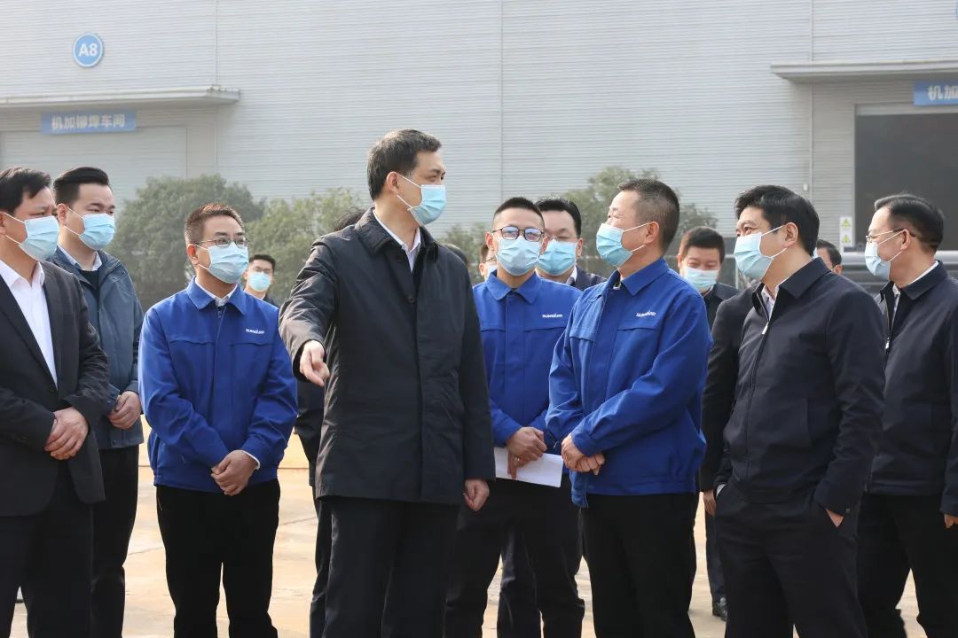 20230221094837_41300 湖南省副省长周海兵调研必发集团智能