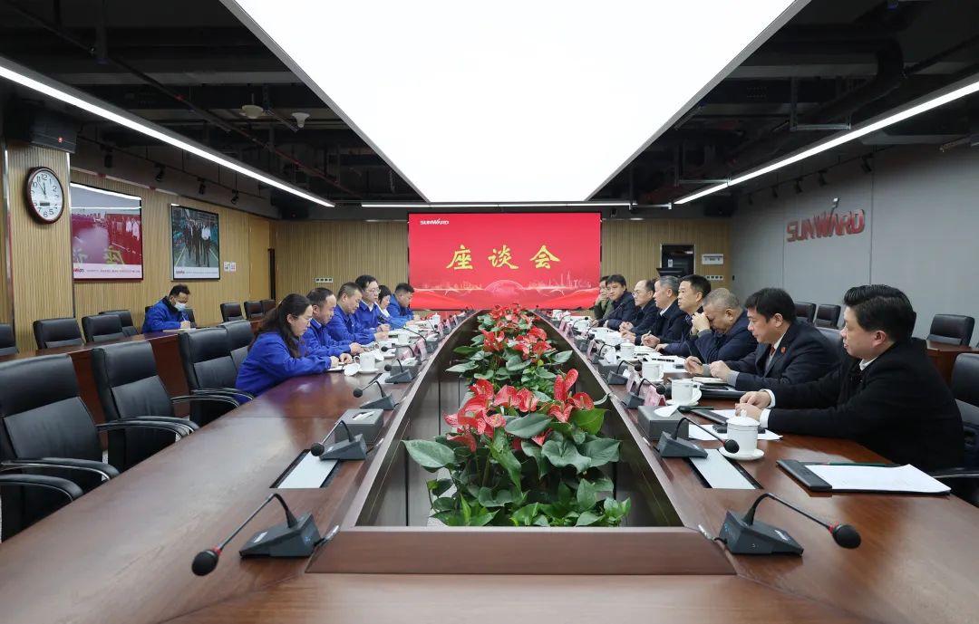 省高院副院长郭正怀调研必发集团智能