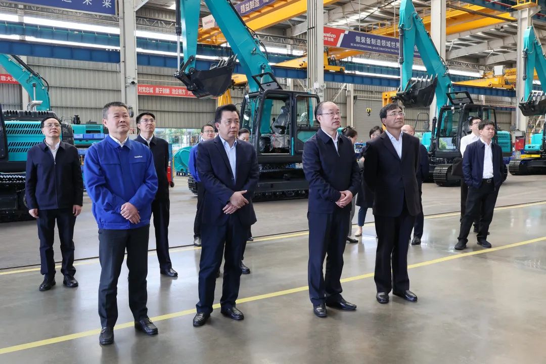 人社部党组成员、副部长俞家栋调查调研必发集团智能