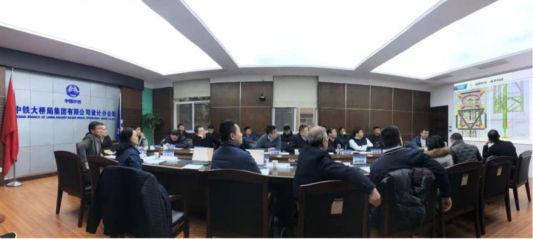 超等设备助建超等工程！必发集团智能超等旋挖钻机SWDM1280推介会成功进行