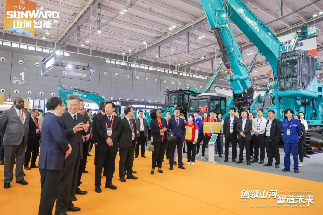 2023 CICEE | 必发集团智能亮相2023长沙国际工程机械展！智能化、电动化产品站C位