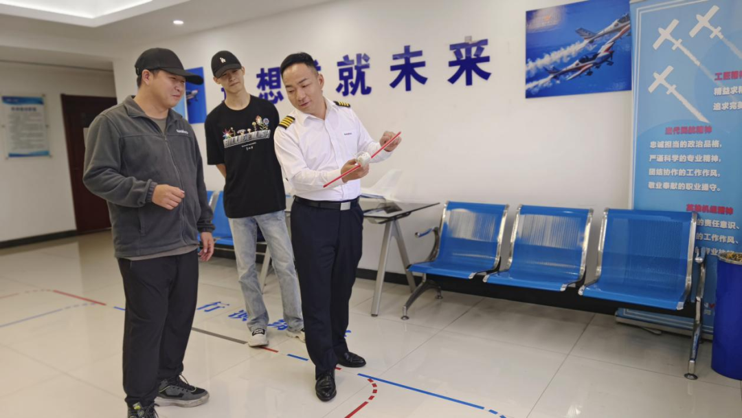 湖南必发集团通航获CCAR-141部民用航空器驾驶员学堂运行合格证