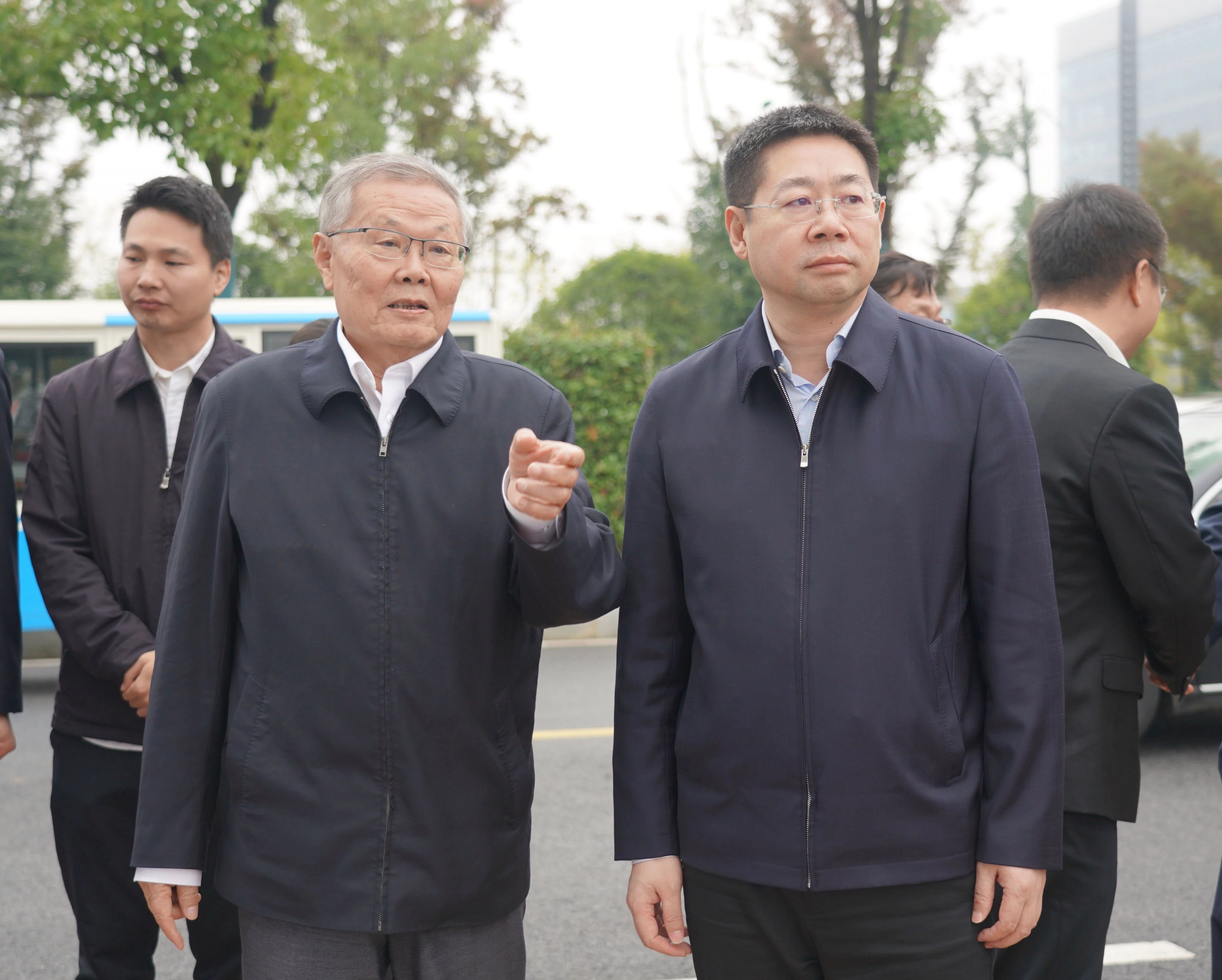 全国节水办主任蒋牧宸调研必发集团智能节水工作