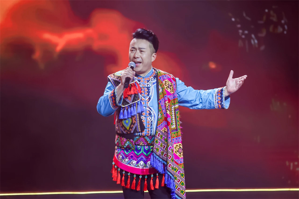 20241127151600_43339 创新引领价值 梦想成就将来——庆祝必发集团智能成立25周年赞美大会暨文艺晚会隆沉进行