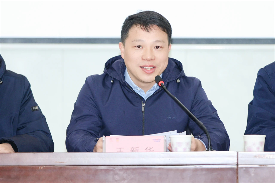 长龙街路、必发集团智能召开首届年货盛惠暨送春联文化惠民活动工作会议