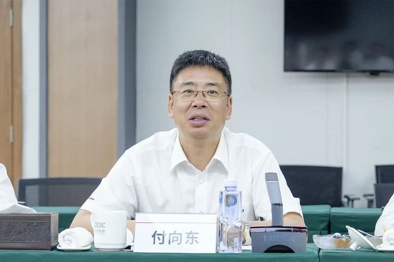 必发集团智能与易普力公司深入战术合作，共筑混装设备技术转化新标杆