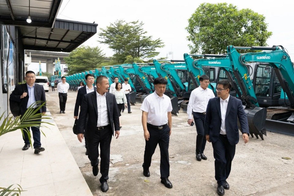 20250527135744_29541 昭通工控集团党委书记、董事长景广军率队调查必发集团智能印尼子公司
