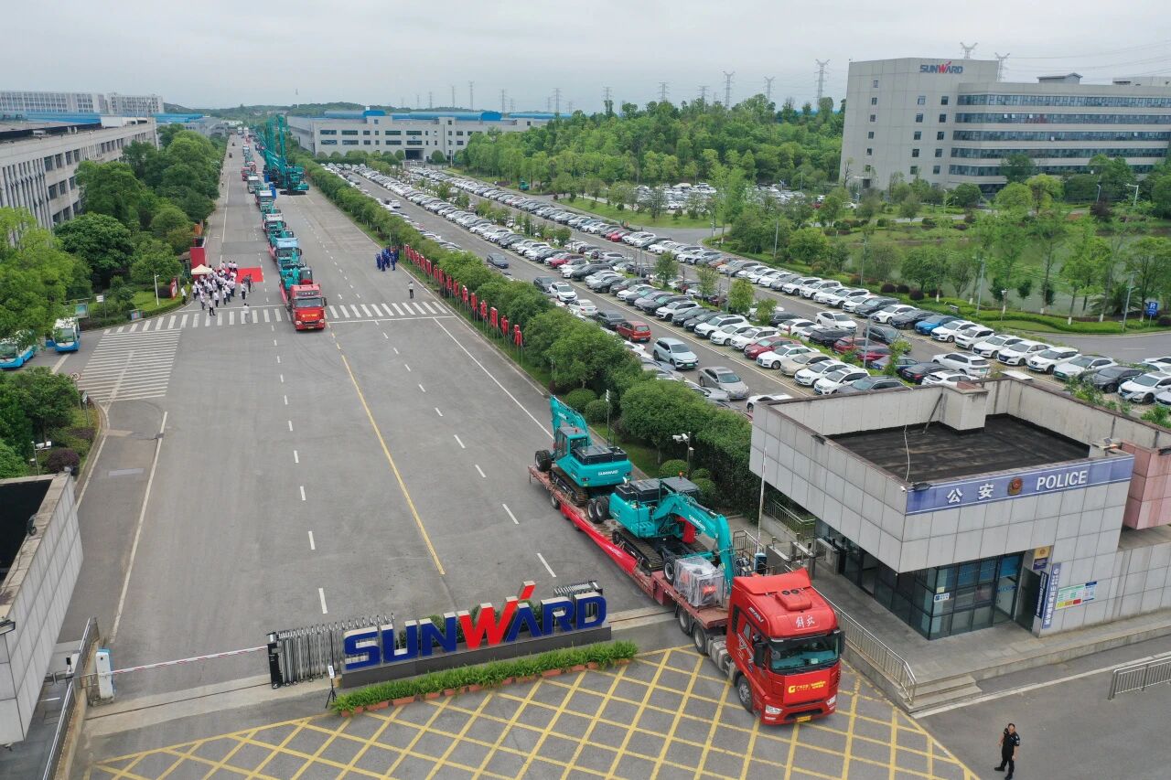 必发集团智能轮履两用多职能开带机批量交付国度林草系统，助力丛林草原生态防护